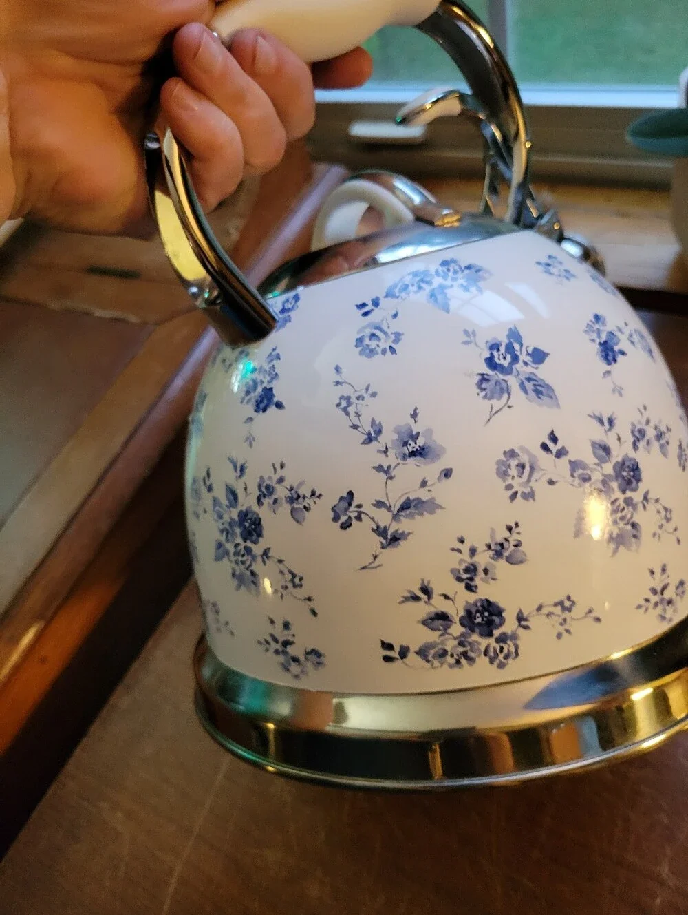 Laura Ashley China Rose Whistling Tea Kettle 10 Cup Stainless Steel Stovetop